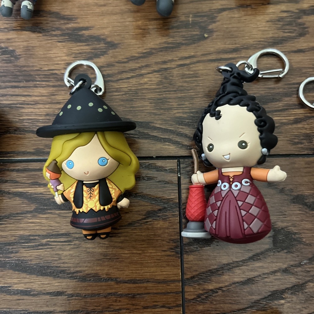 Disney Hocus Pocus Figural Clip Lot Of 11 Keychains- Cat Damaged See Pics - Picture 6 of 13